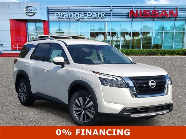 2025 Nissan Pathfinder SL FWD