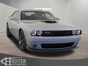 Dodge Challenger R/T Scat Pack RWD