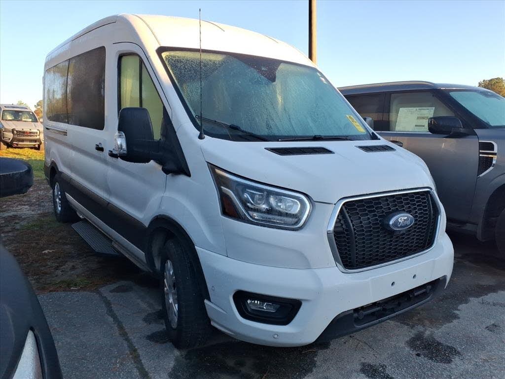 2023 Ford Transit Passenger 350 XLT Medium Roof LB RWD