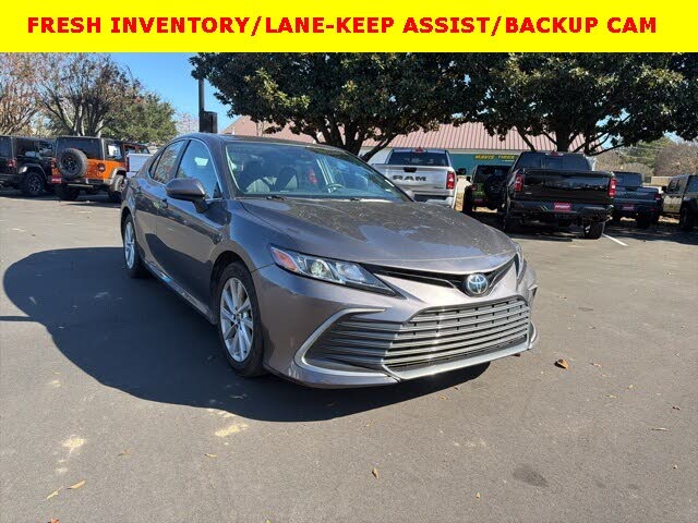 2023 Toyota Camry LE FWD