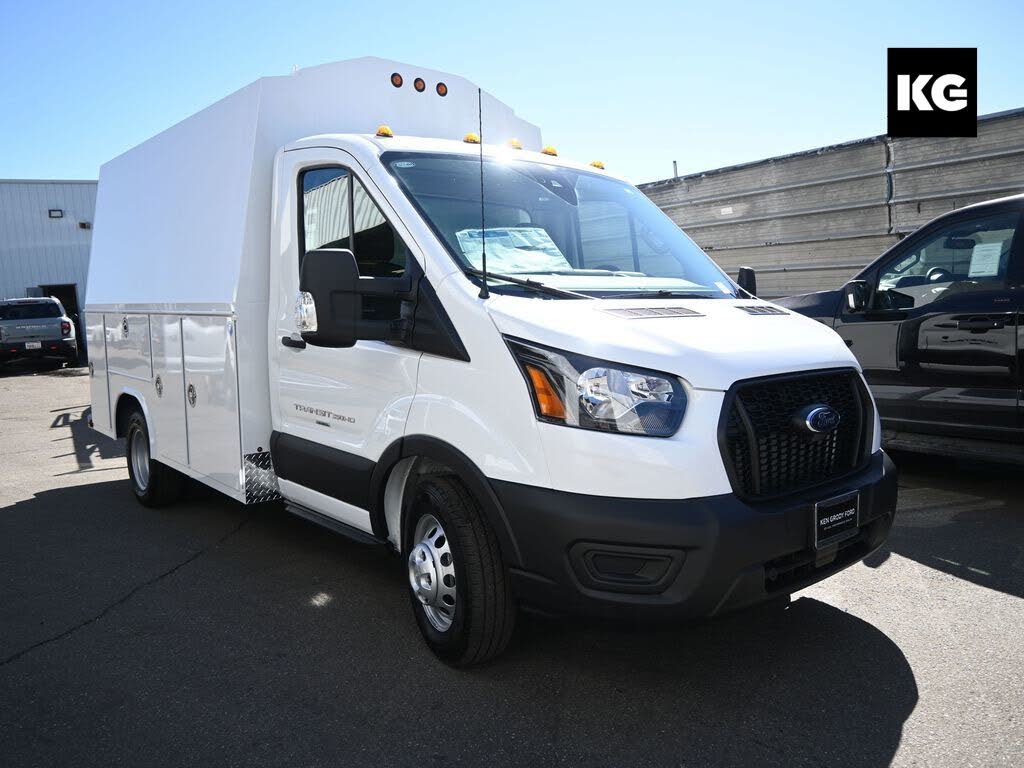 2025 Ford Transit Chassis 350 HD 11000 GVWR 156 DRW RWD