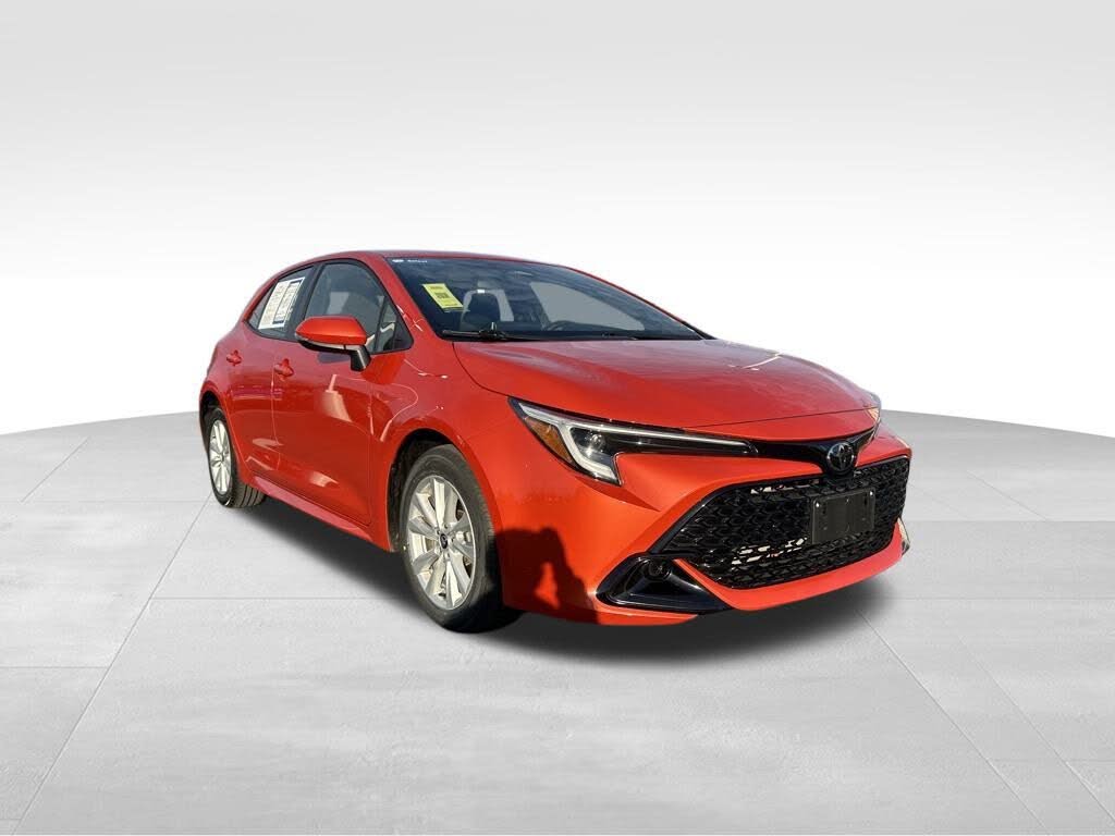 2025 Toyota Corolla Hatchback SE FWD