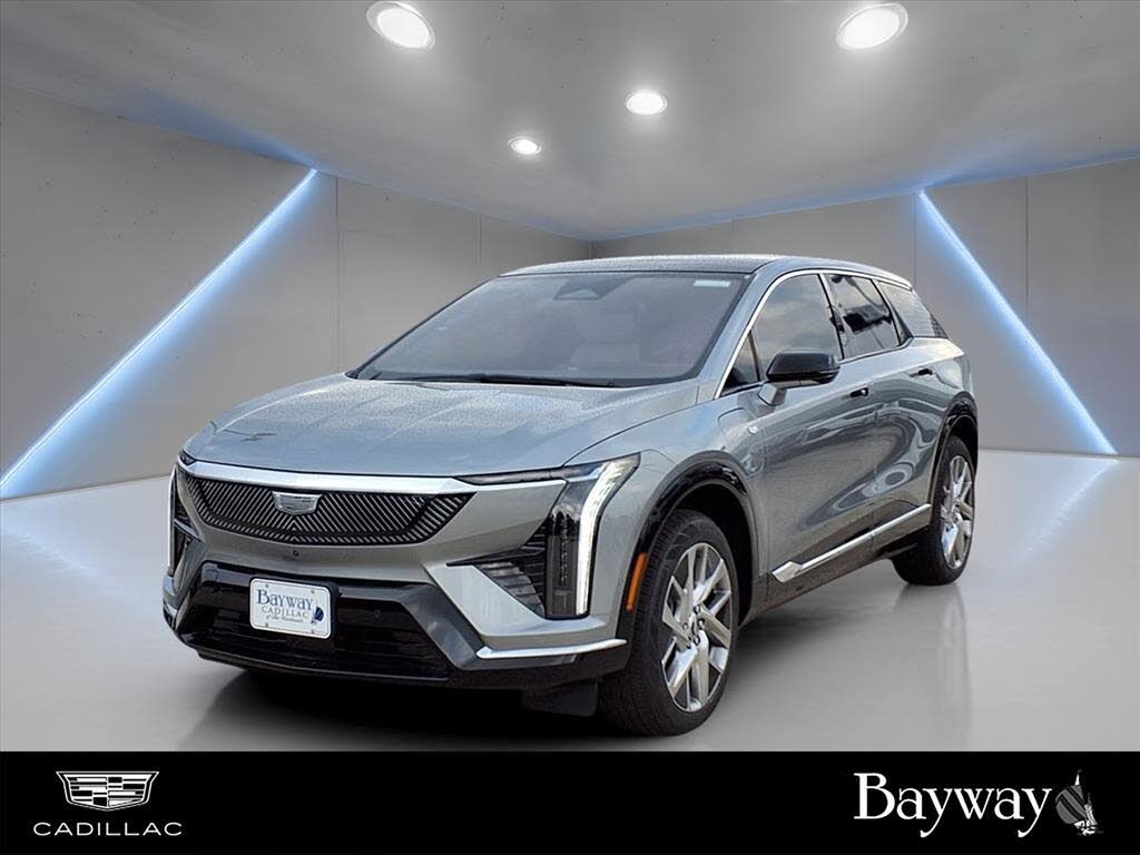 2026 Cadillac OPTIQ Luxury AWD