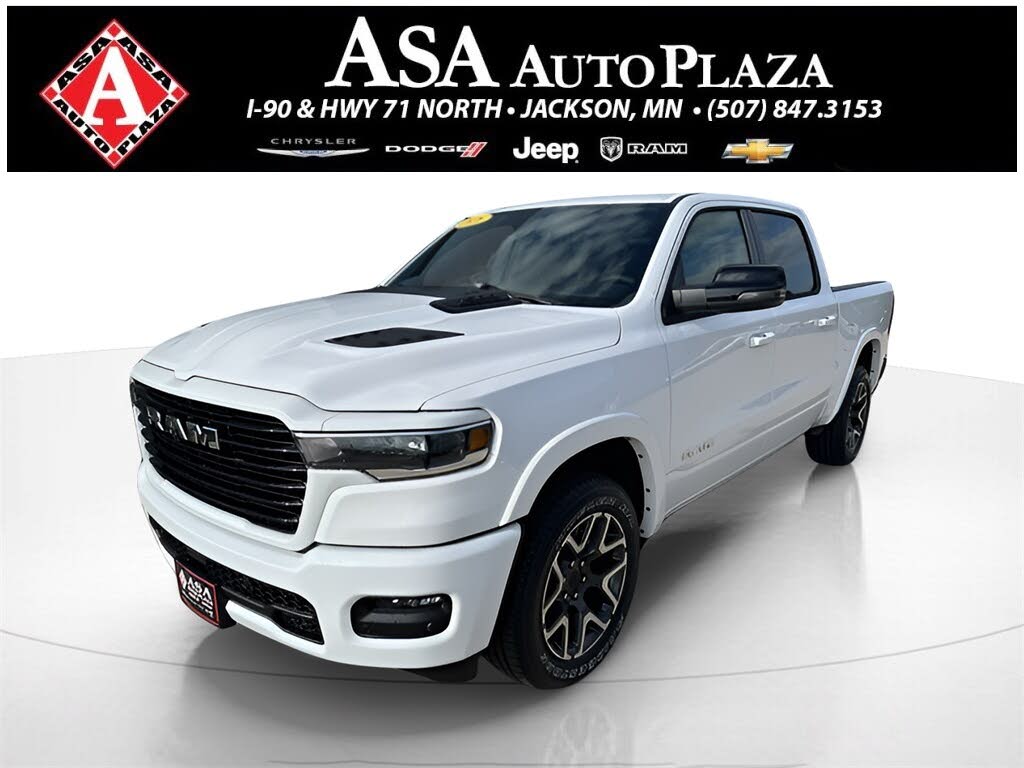 2026 RAM 1500 Laramie Crew Cab 4WD