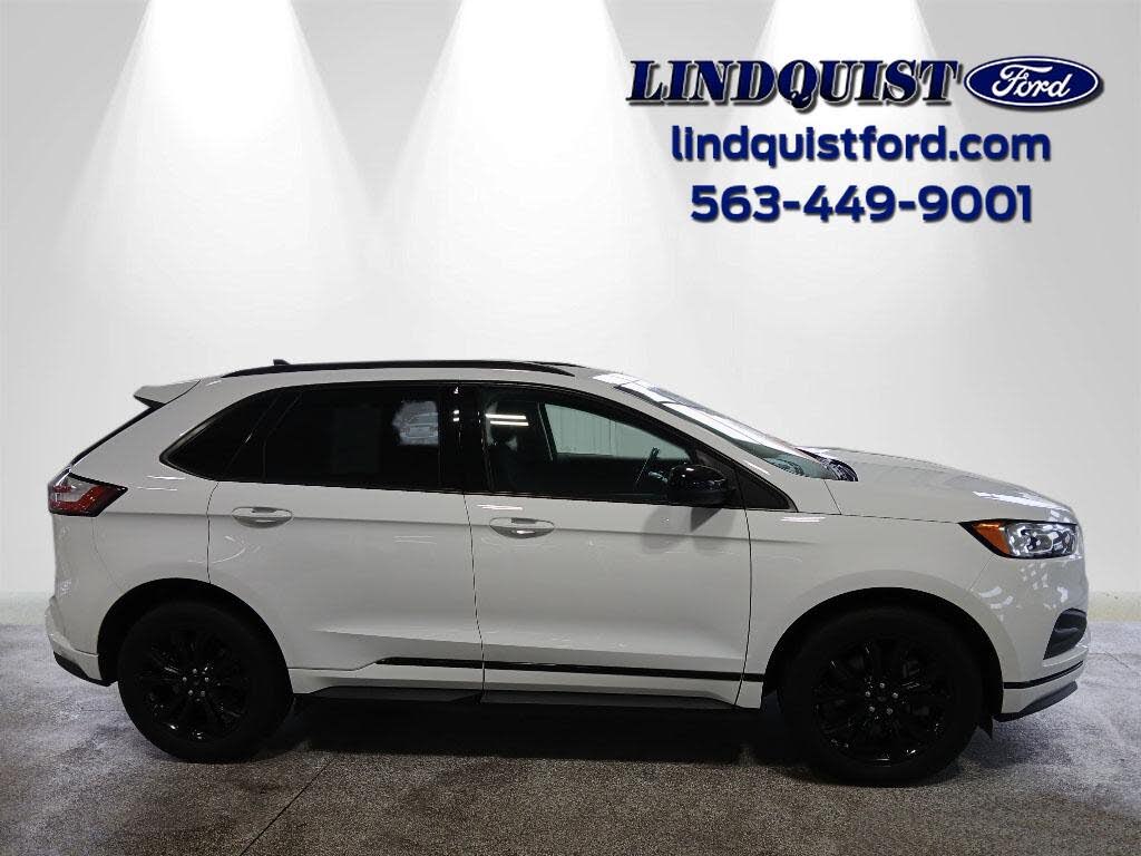 2022 Ford Edge SE AWD
