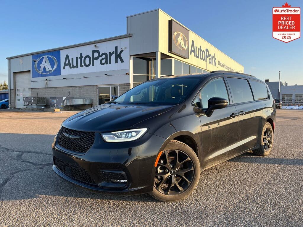 Chrysler Pacifica Touring L FWD 2023