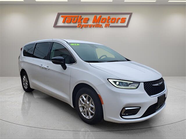 2024 Chrysler Pacifica Touring L FWD