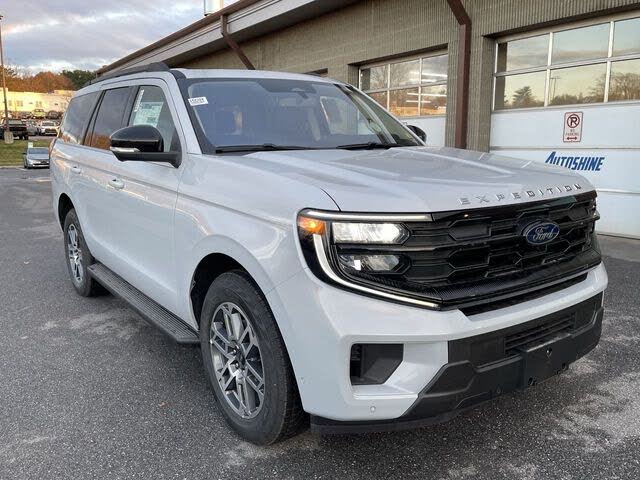 2025 Ford Expedition Active 4WD