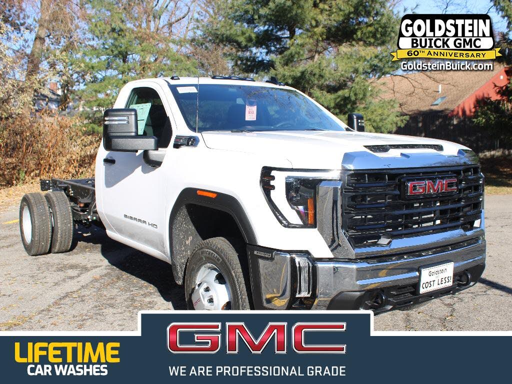 2026 GMC Sierra 3500HD Chassis Pro Regular Cab 4WD