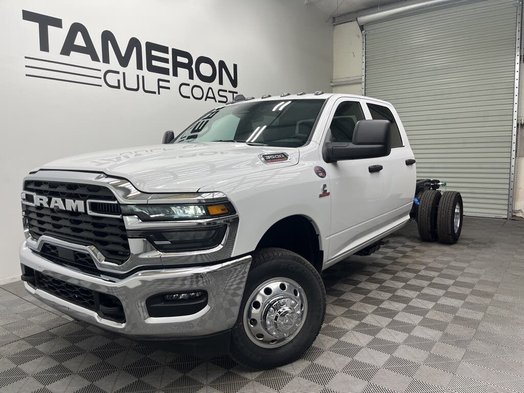 2026 RAM 3500 Chassis Tradesman Crew Cab LB DRW 4WD
