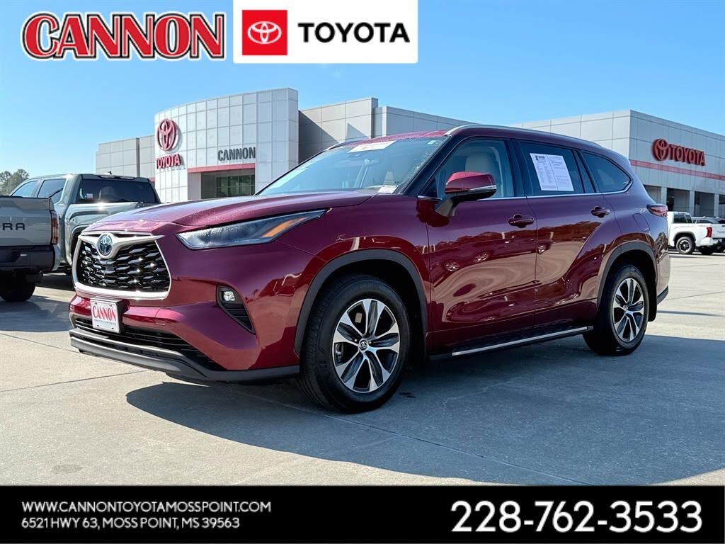2022 Toyota Highlander Hybrid XLE FWD