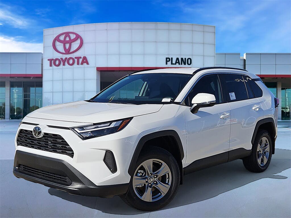 2025 Toyota RAV4 XLE AWD