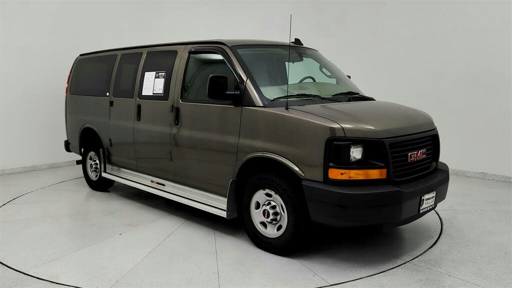 2016 GMC Savana Cargo 2500 RWD