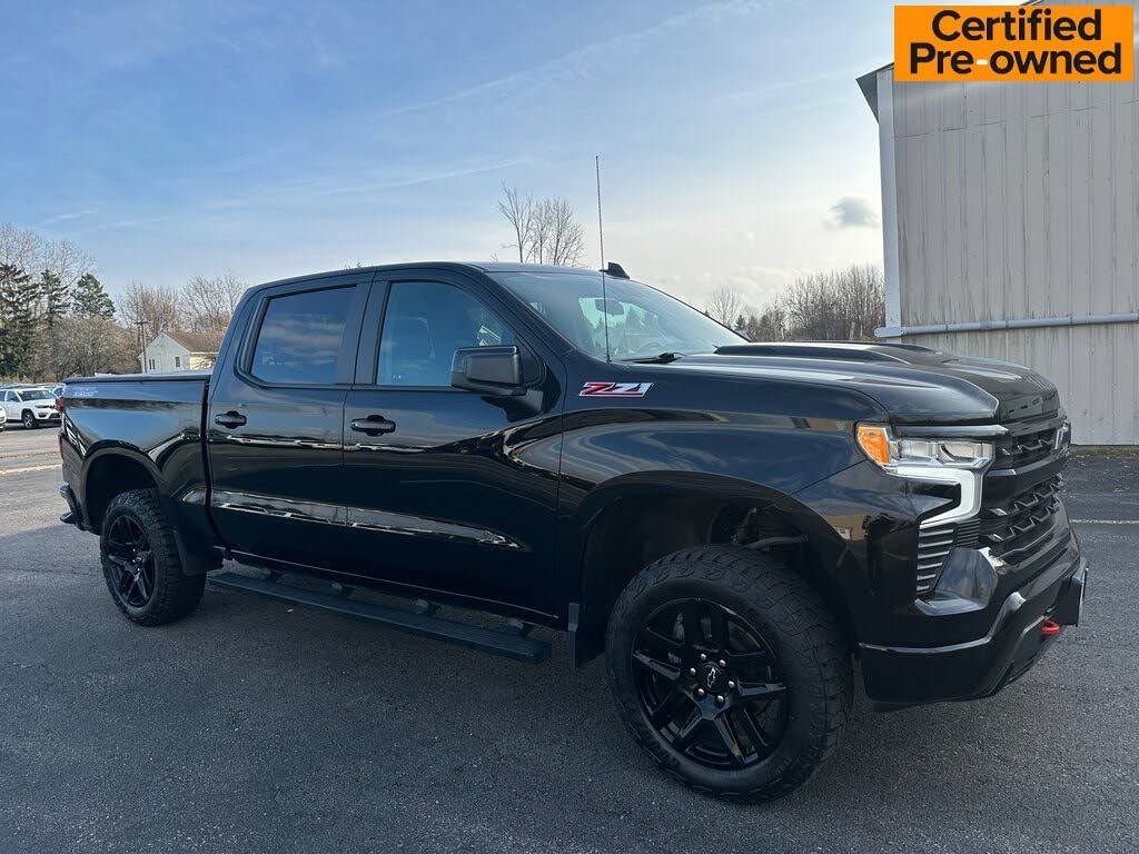 2022 Chevrolet Silverado 1500 LT Trail Boss Crew Cab 4WD