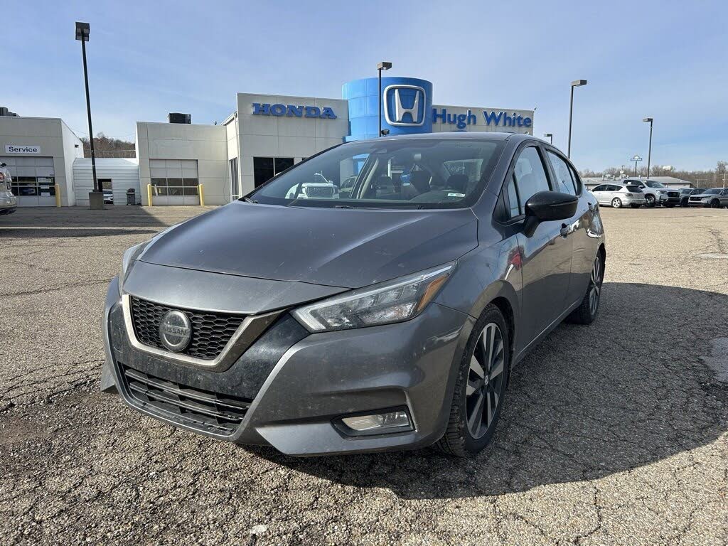2020 Nissan Versa SR FWD