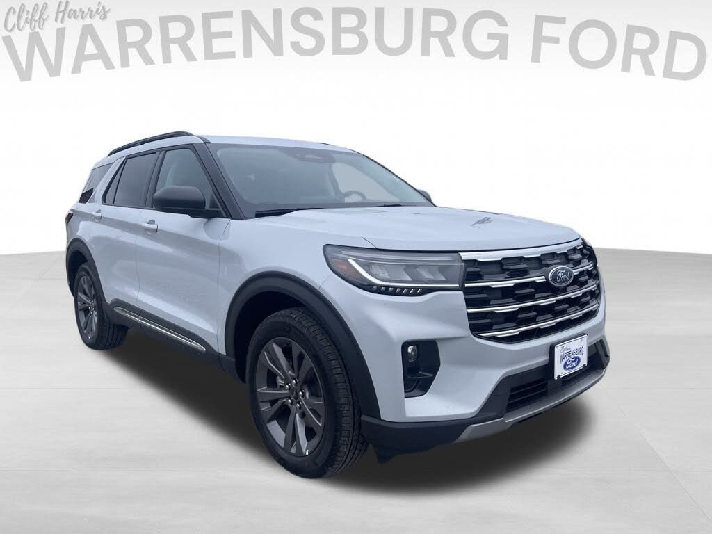 2025 Ford Explorer Active AWD