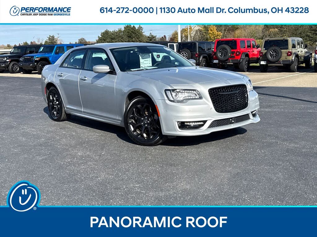 2023 Chrysler 300 Touring L AWD