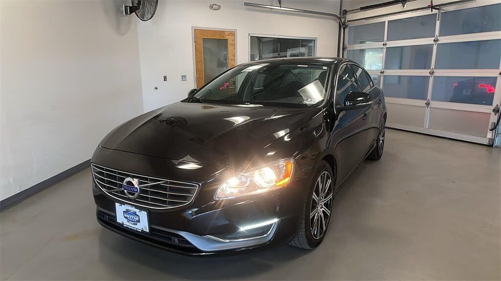 2018 Volvo S60 T5 Inscription AWD