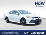 Toyota Camry Hybrid XLE FWD
