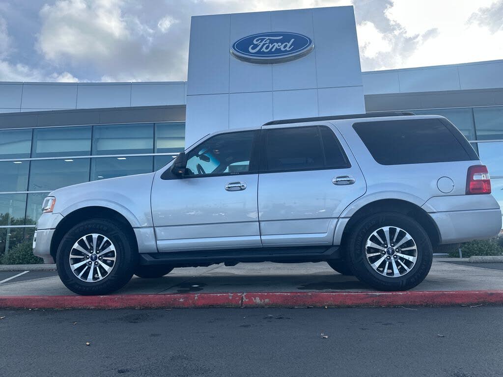 2017 Ford Expedition XLT 4WD