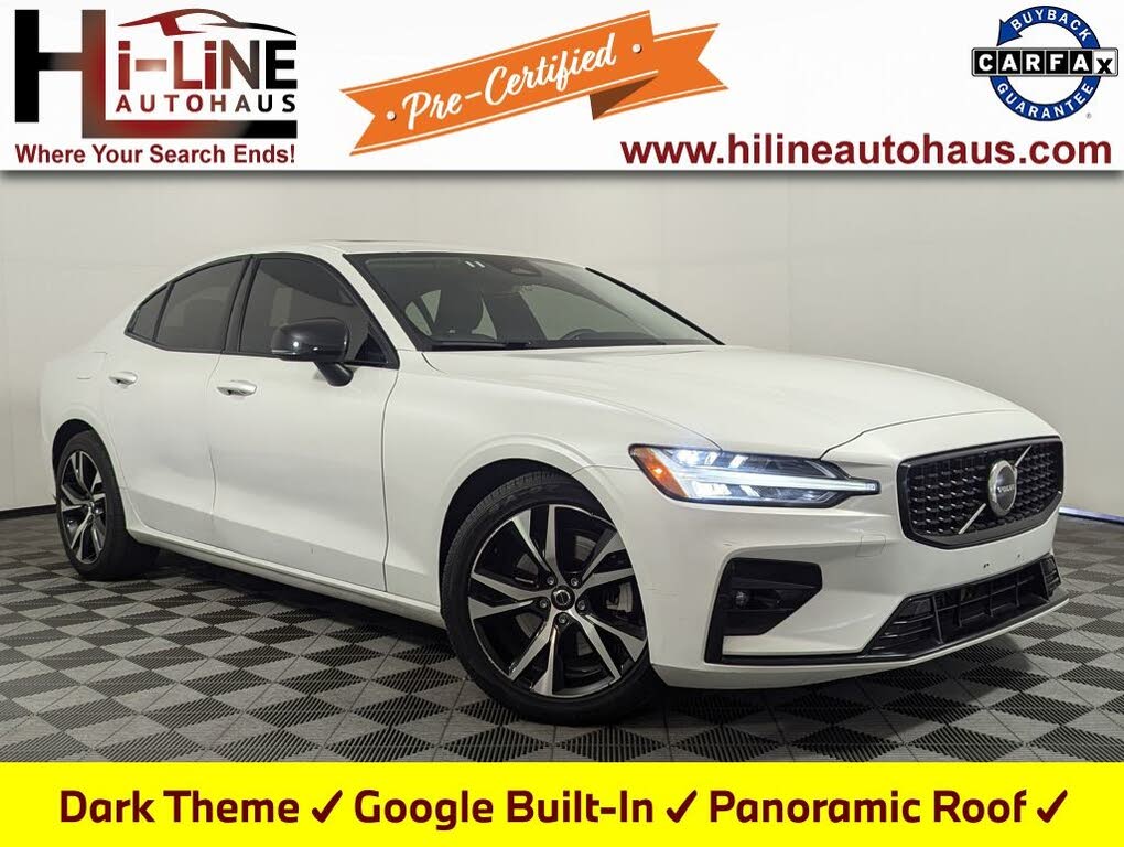 2024 Volvo S60 B5 Core Dark Theme FWD