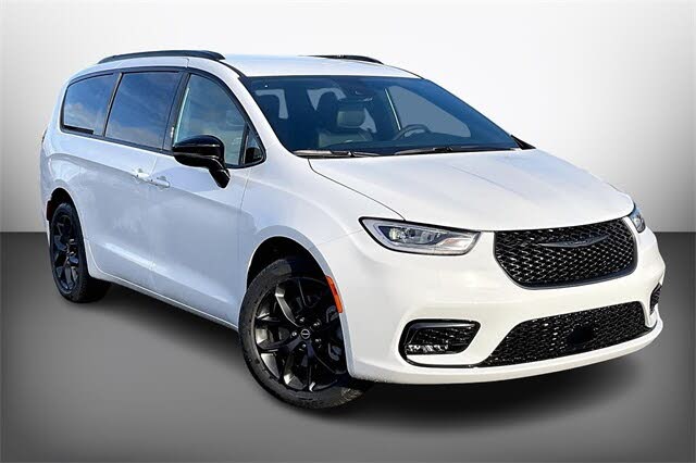 2026 Chrysler Pacifica Select AWD