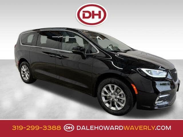 2026 Chrysler Pacifica Select AWD