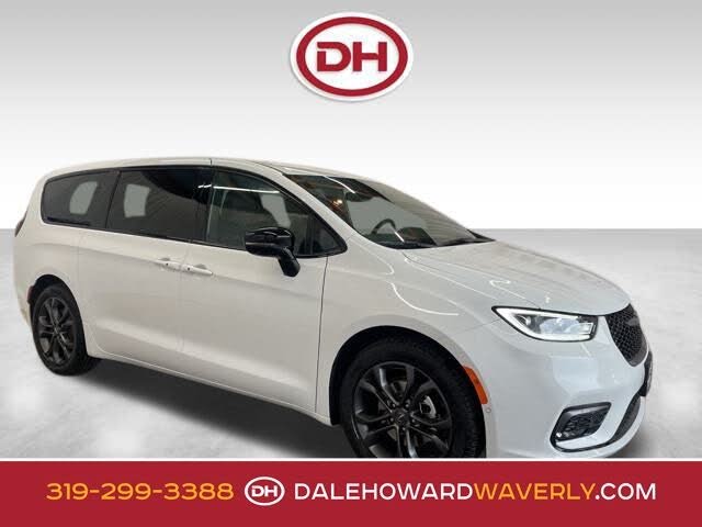 2026 Chrysler Pacifica Select FWD