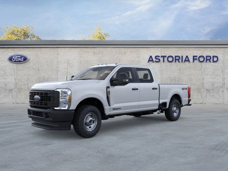 2026 Ford F-350 Super Duty XL Crew Cab 4WD