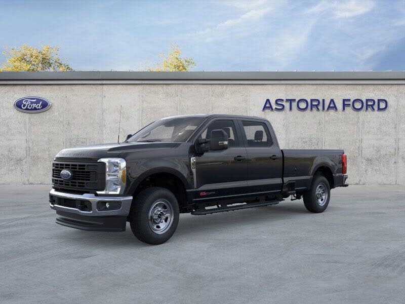 2026 Ford F-350 Super Duty XL Crew Cab 4WD