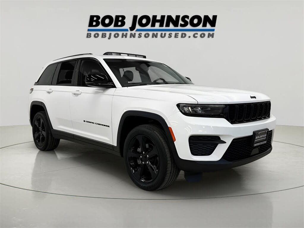 2023 Jeep Grand Cherokee Altitude 4WD