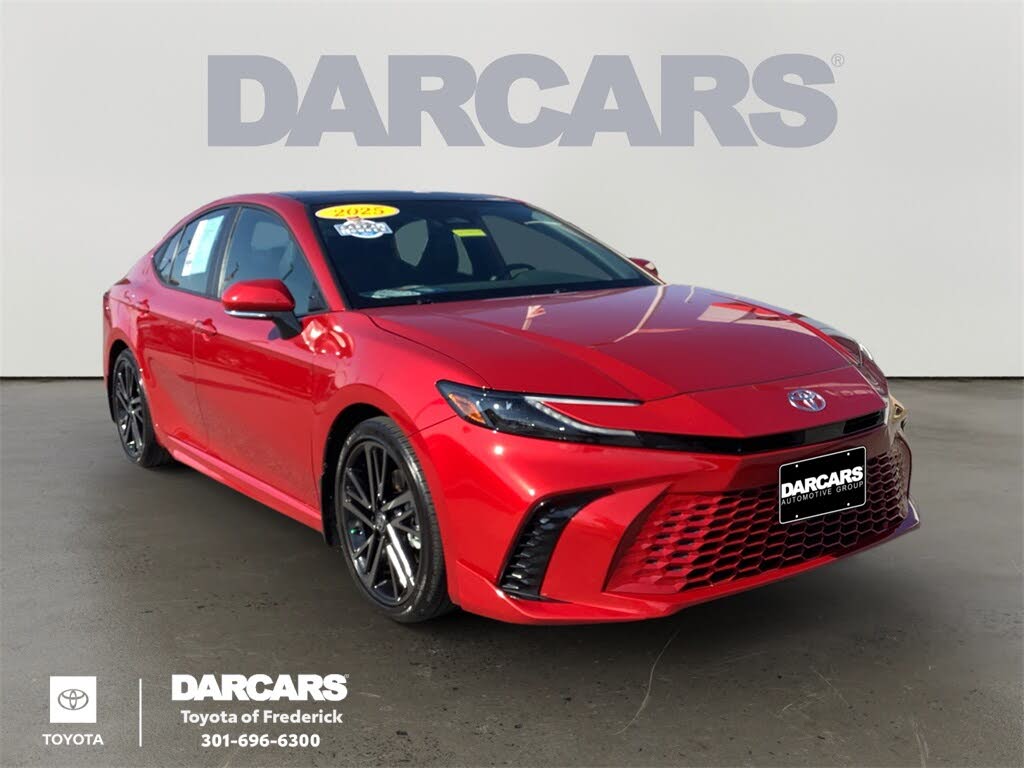 2025 Toyota Camry XSE FWD