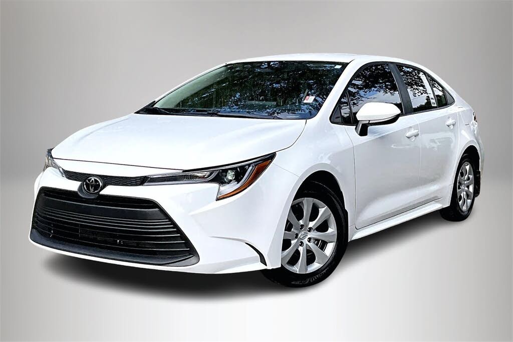 2025 Toyota Corolla LE FWD