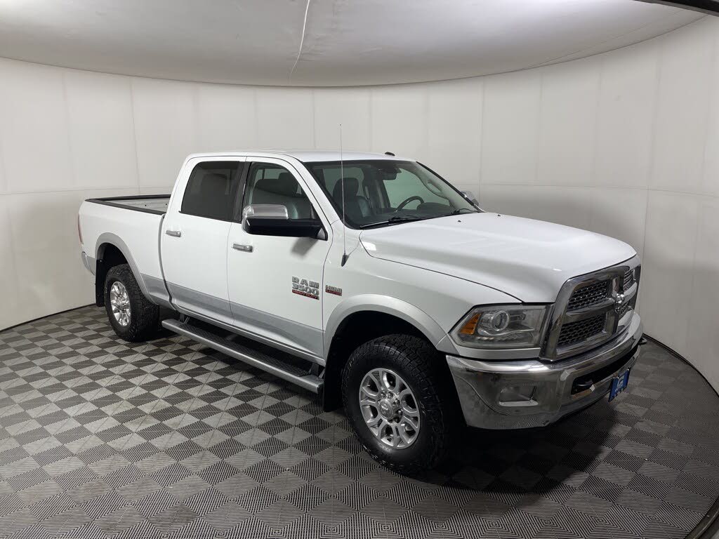 2014 RAM 3500 Laramie Crew Cab 4WD