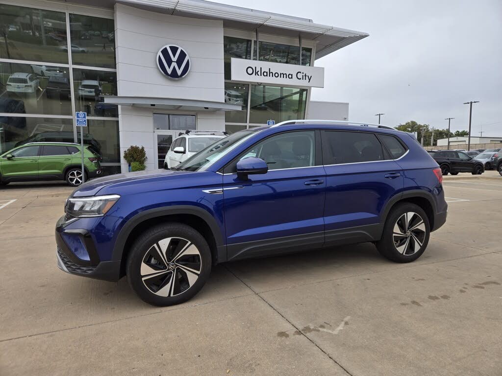 2024 Volkswagen Taos SE 4Motion