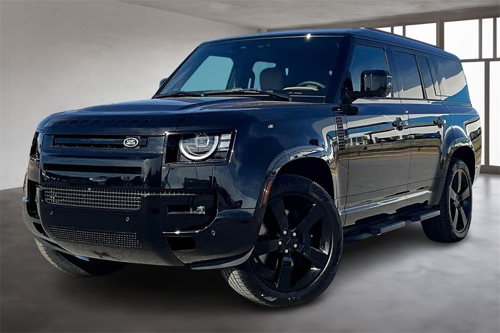 2026 Land Rover Defender 130 P400 X-Dynamic SE AWD