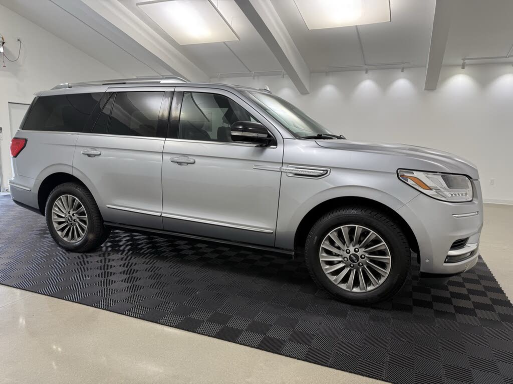 2020 Lincoln Navigator Standard RWD