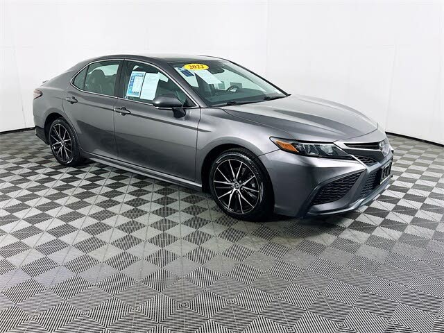 2022 Toyota Camry SE FWD