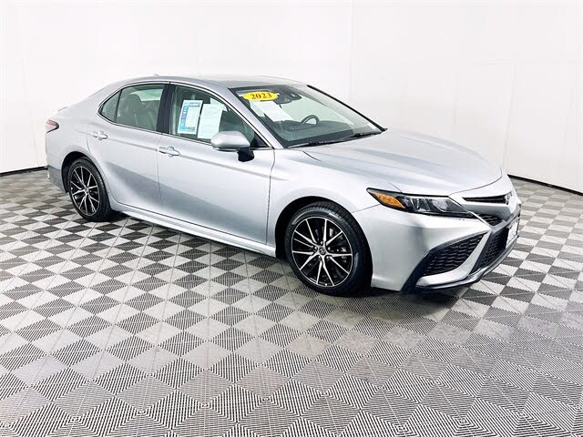 2023 Toyota Camry SE FWD