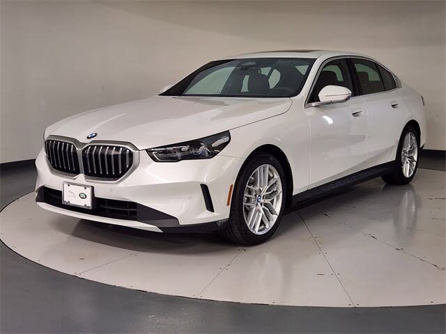 2024 BMW 5 Series 530i RWD