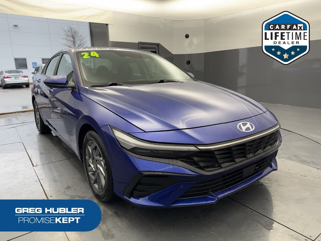 2024 Hyundai Elantra SEL FWD