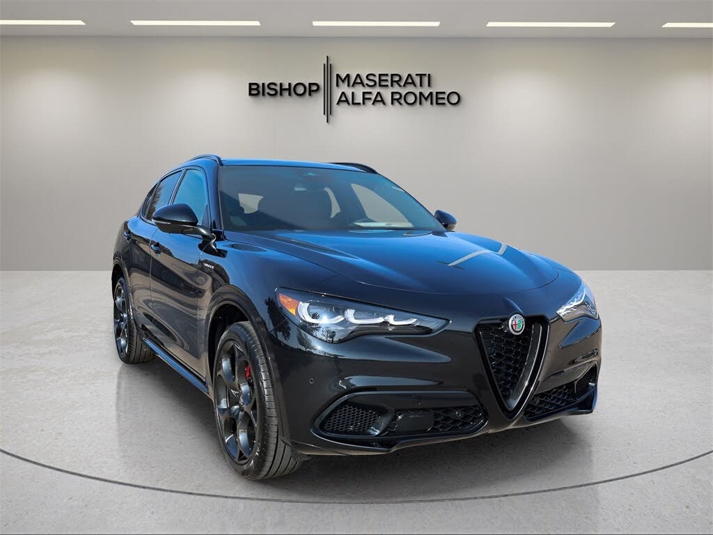 2025 Alfa Romeo Stelvio AWD