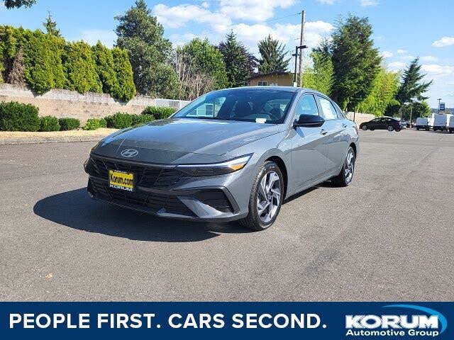 2025 Hyundai Elantra SEL Sport FWD