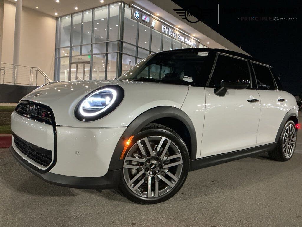 2025 MINI Cooper S Signature Trim 4-door Hatchback