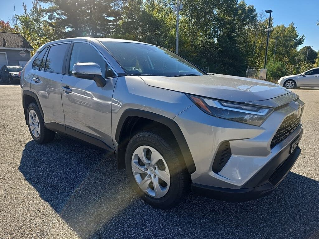 2025 Toyota RAV4 LE AWD