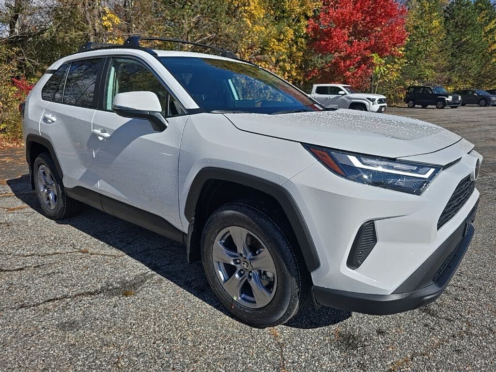2025 Toyota RAV4 XLE AWD