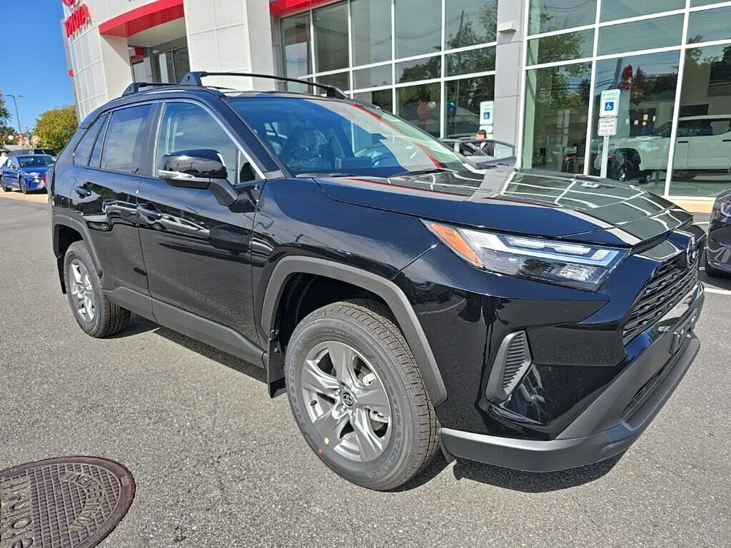 2025 Toyota RAV4 XLE AWD