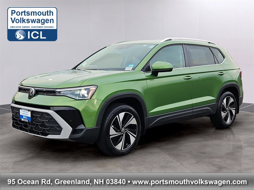 2025 Volkswagen Taos SE 4Motion