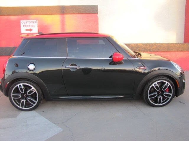2016 MINI Cooper John Cooper Works 2-Door Hatchback FWD
