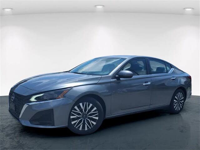 2023 Nissan Altima 2.5 SV FWD